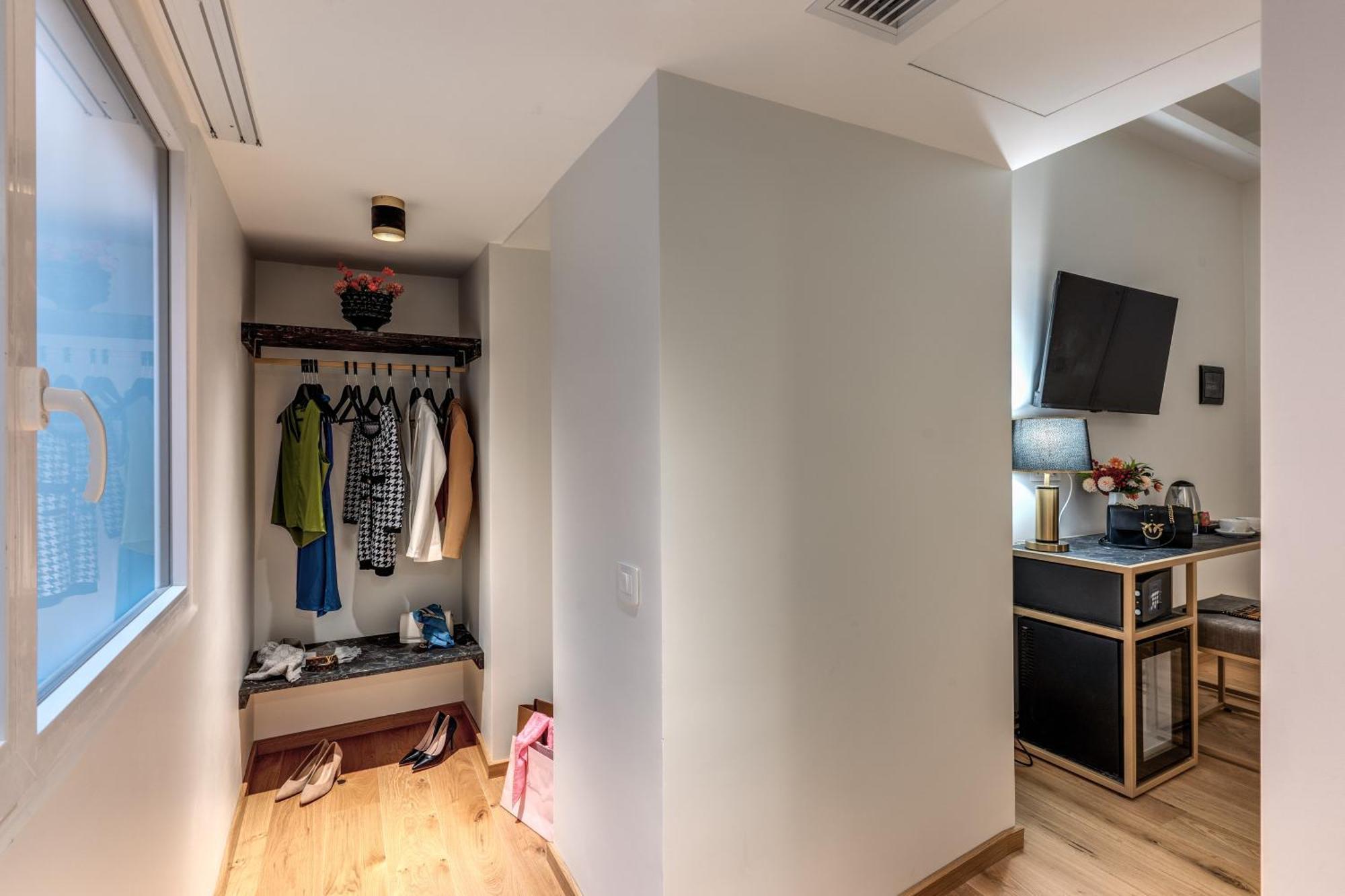 Goldoni 47 3* Roma
