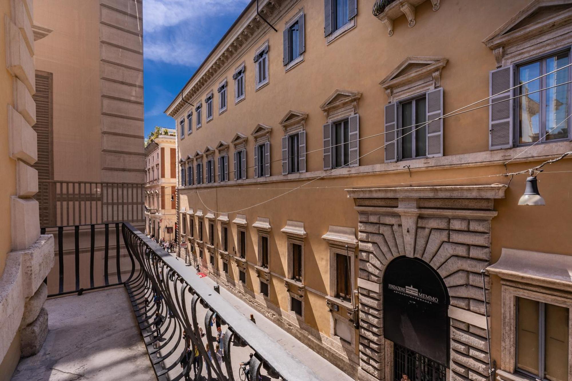 Goldoni 47 Pensión Roma